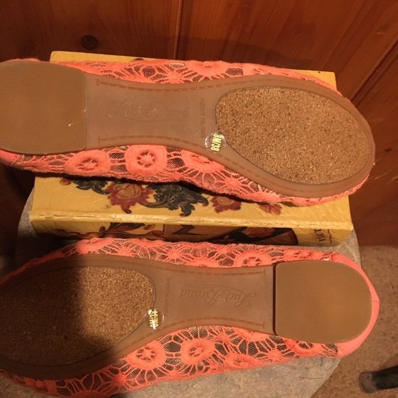 Lucky Brand Flats - Picture 2 of 2